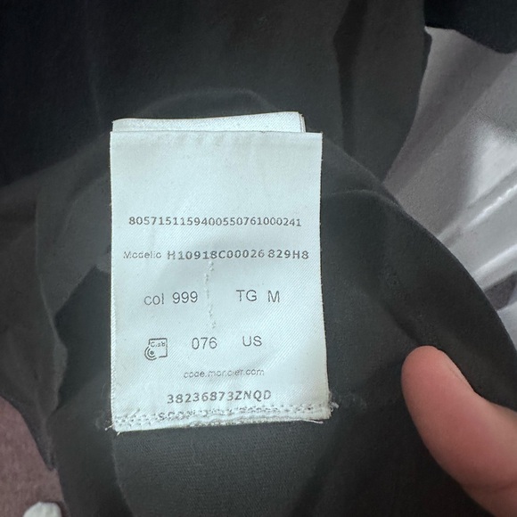 Moncler Tee - Picture 9 of 16